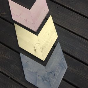 Set of 3 chevron wall arrow decor